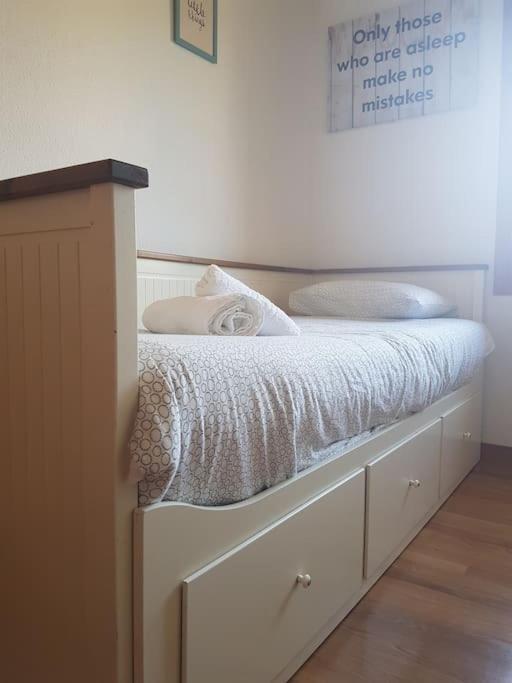 Apartamento Con Encanto San Lorenzo de Morunys Kültér fotó